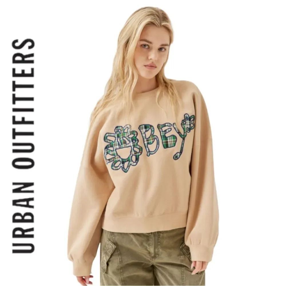 NEW with Tag OBEY Women's Nana Crew Neck SweatshirtāS M
